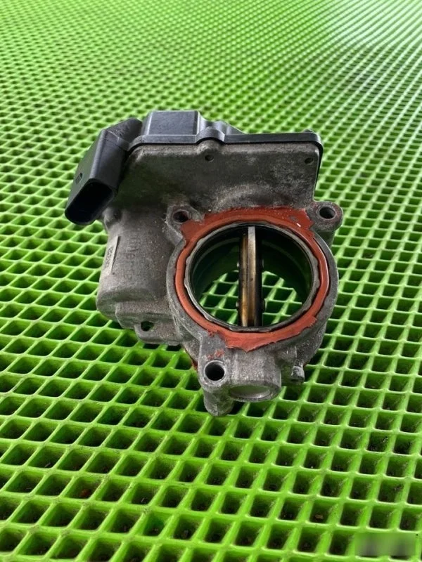 Дроссельная заслонка Audi A6 2011-2014 057128063 C7