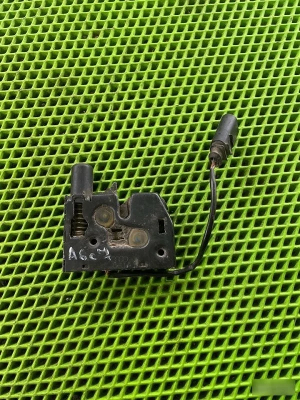 Замок капота Audi A6 2011-2014 4G0823509D C7