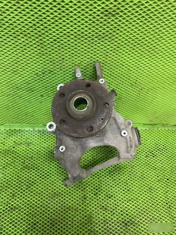 Кулак Audi A6 2011-2014 8R0505435C C7, задний левый
