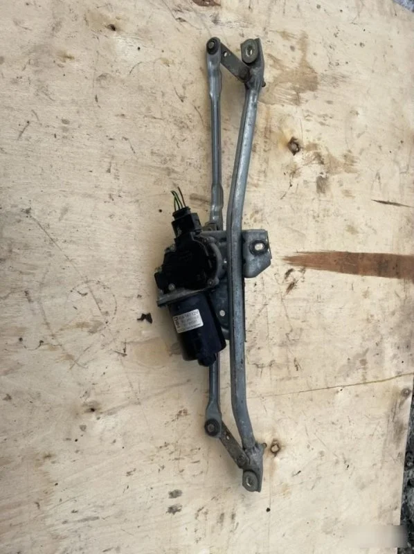 Трапеция дворников Audi A6 1997-2001 8D1955113 C5