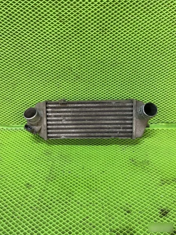 Интеркулер Kia Soul 1 2008-2011 282712A710