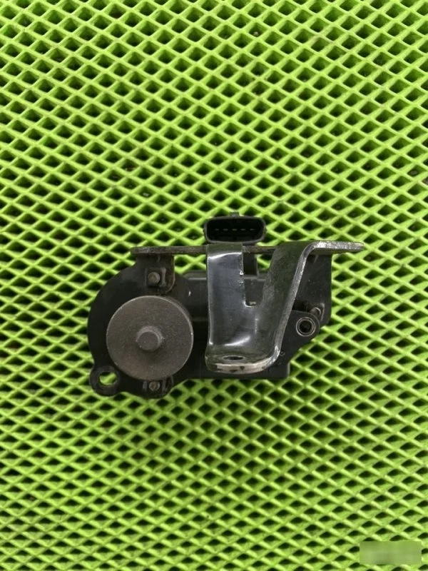 Клапан привод заслонки Kia Soul 1 2008-2011 283202A400 D4FB