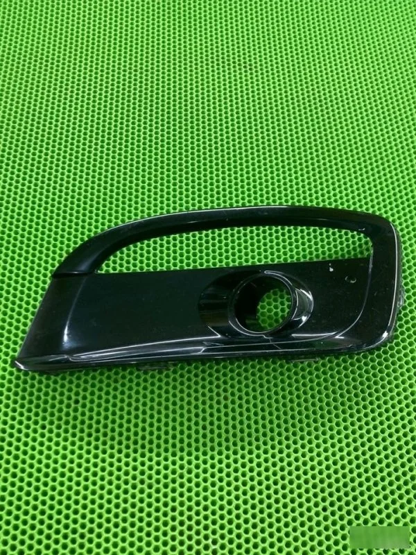 Накладка ПТФ Kia Ceed 2 2015-2018 86563A2610 JD, левая