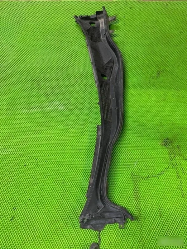 Жабо Lexus Gs 3 2007-2011 5570830100