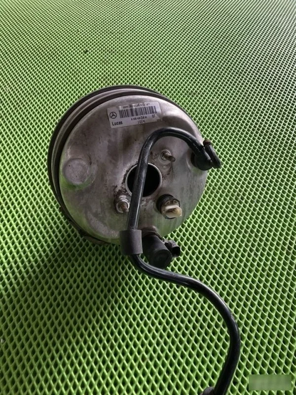 Вакуумный усилитель Mercedes S A0054302430 W220