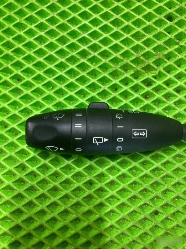 Переключатель подрулевой Mercedes A A1695450210 W169