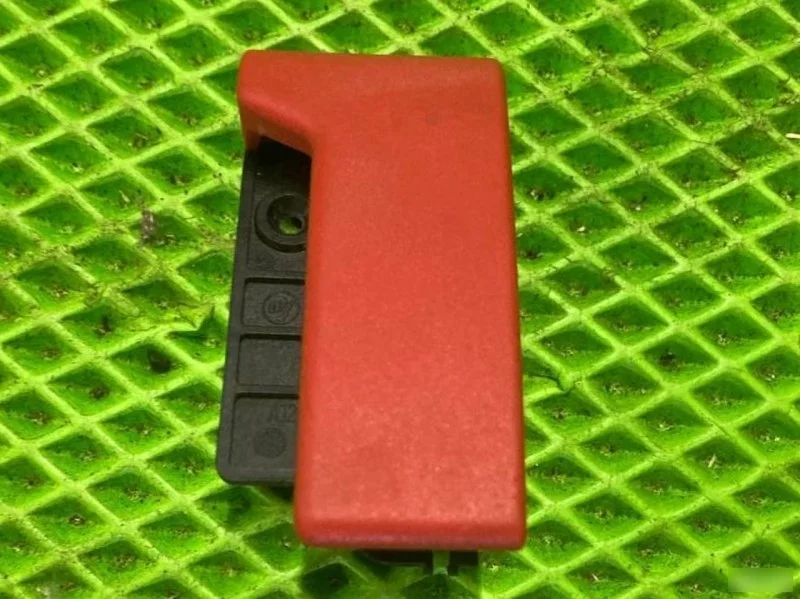 Ручка открывания капота Mercedes A A1248800320 W169
