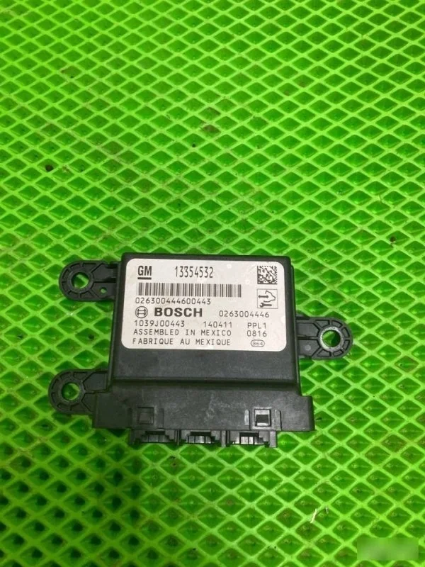 Блок управления парктрониками Opel Mokka 13354532