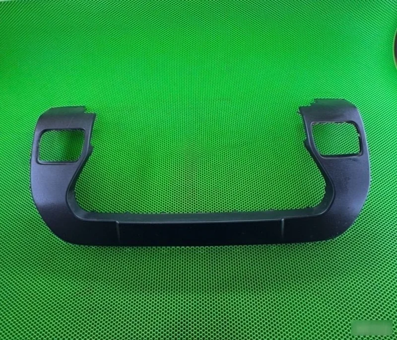 Накладка бампера Renault Duster 2 2017-2025 620725417R, передняя