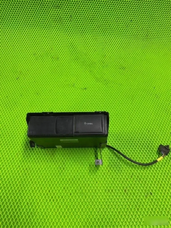 CD чейнджер Volkswagen Touareg 1 2002-2006 1J6035111