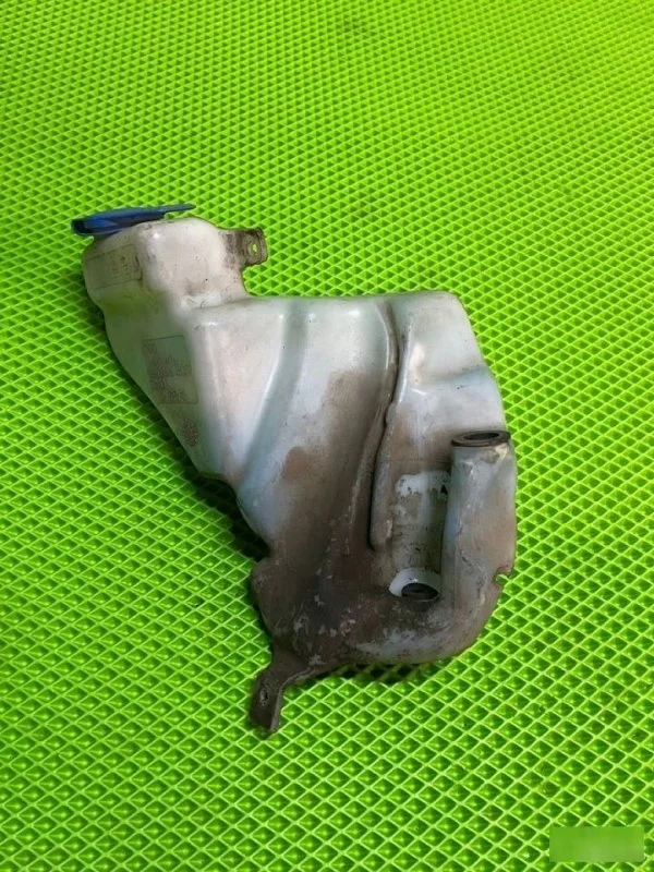 Бачок омывателя Volkswagen Passat 1996-2001 3B0955453 B5