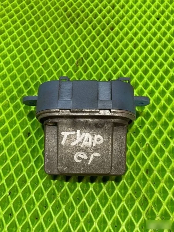 Резистор печки Volkswagen Touareg 1 2002-2006 7L0907521