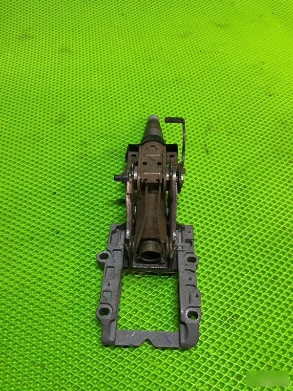 Рулевая колонка Volkswagen Passat 1996-2001 3B0419502 B5