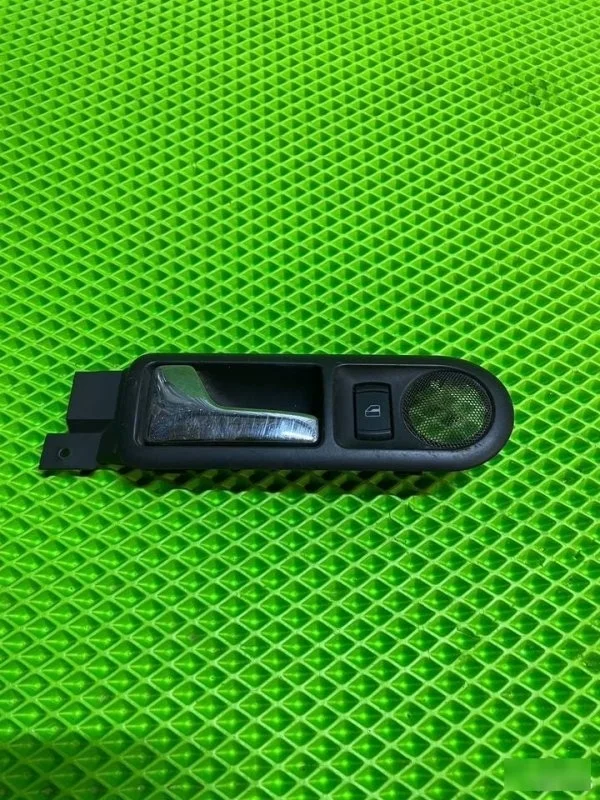 Ручка внутренняя Volkswagen Passat 1996-2001 3B0839113 B5, задняя левая