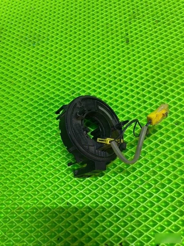 Шлейф подрулевой Volkswagen Passat 1996-2001 1J0959653 B5
