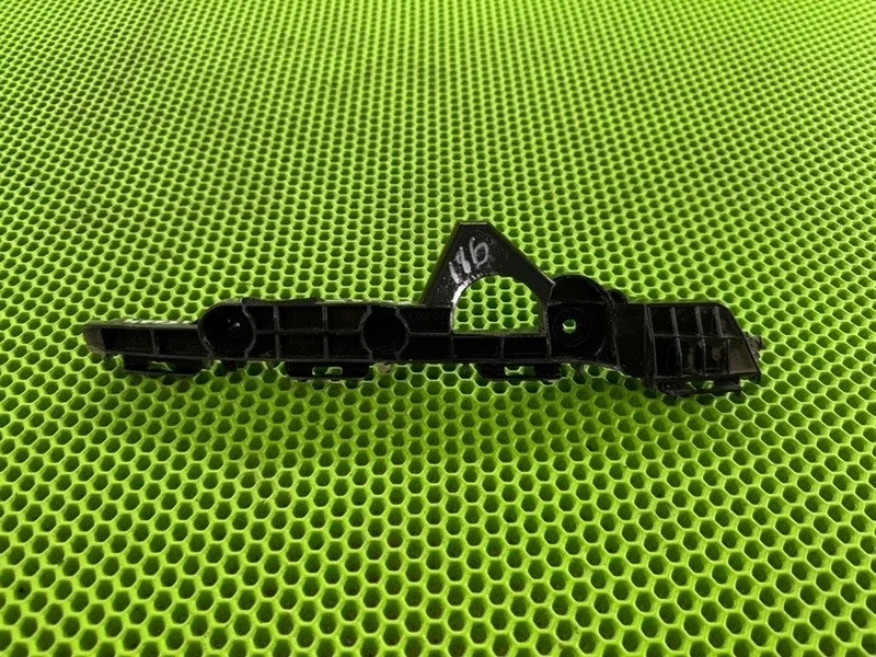 Кронштейн бампера Toyota Rav 4 40 5215642020, задний левый