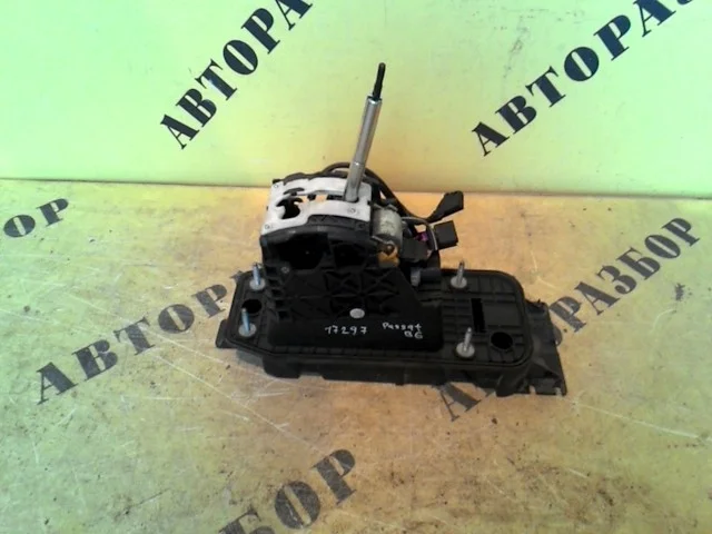 Кулиса КПП Volkswagen Passat (B6) 2005-2010 3C1713025J
