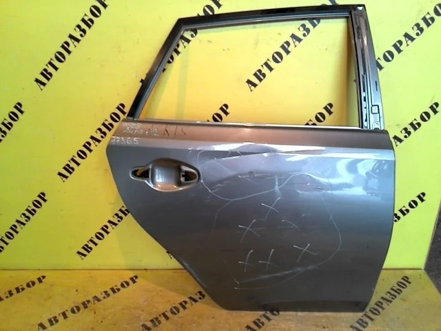 Дверь задняя правая Toyota Auris 180 2012-2018 6700302380