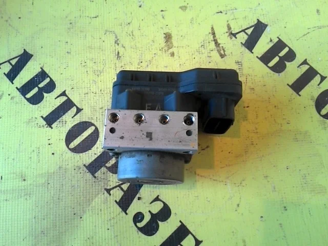 Блок ABS Toyota Corolla 150 2006-2013 4451012390