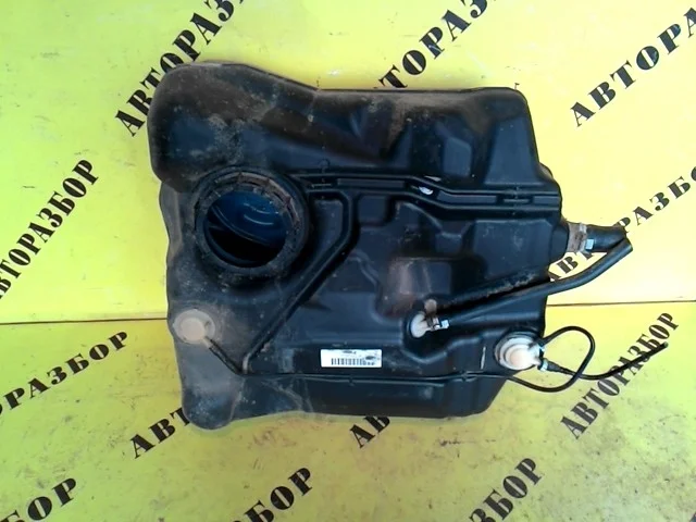 Бак топливный (бензобак) Ford Focus 2 2008-2011 3M519002SB