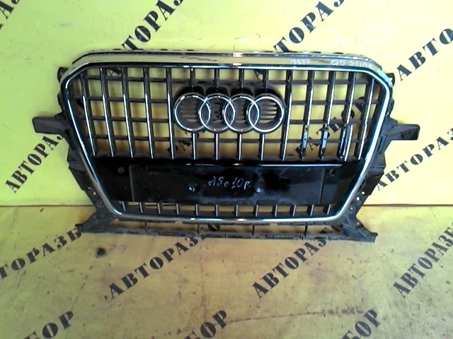 Решетка радиатора Audi Q5 2008-2017 8R0853651AB
