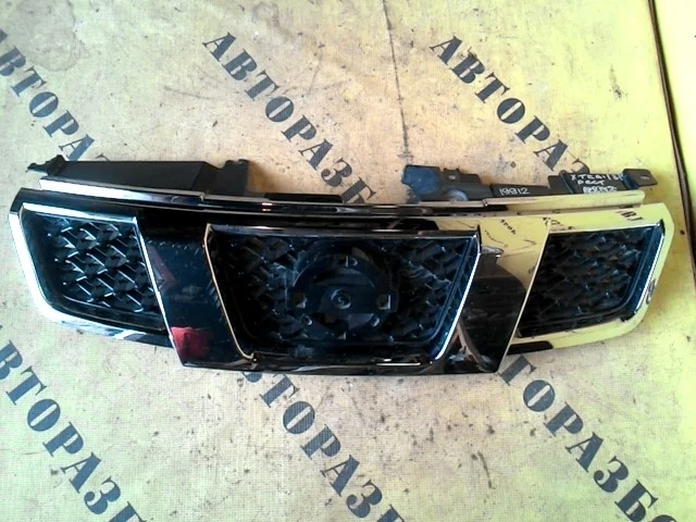 Решетка радиатора Nissan X-Trail (T31) 2007-2014 623103UB0A