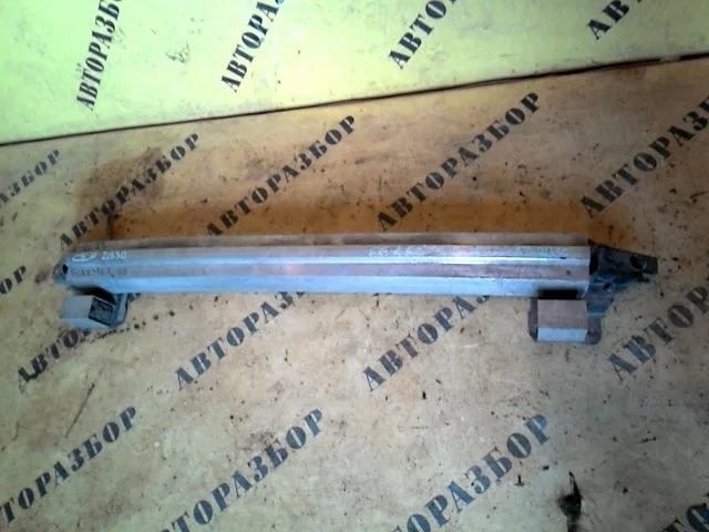 Усилитель переднего бампера Subaru Forester (S11) 2002-2007 57712SA250