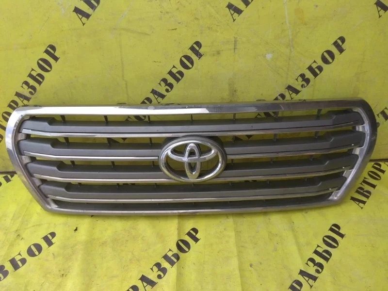Решетка радиатора Toyota Land Cruiser 200 2008-2021 5311460110