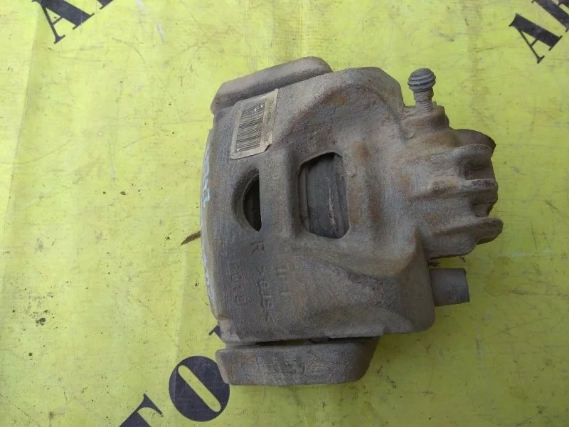 Суппорт передний правый Citroen C4 2 B7 2011-2016 2012 4401N9 ХЭТЧБЕК 1.6 TU5JP4 NFU