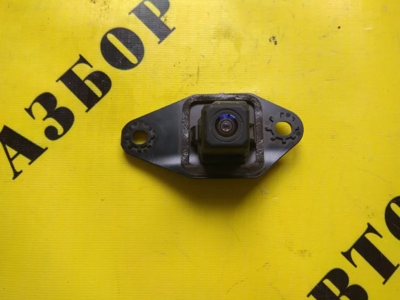 Камера Toyota Camry 50 2011-2017 8679033080