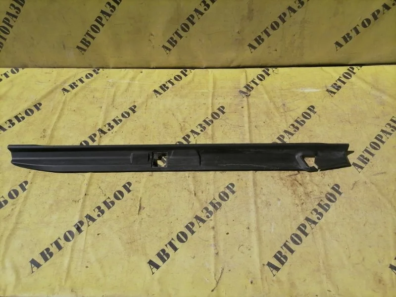 Накладка панели задка Toyota Land Cruiser Prado 150 2009-2022 5217960050