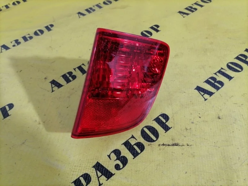 Отражатель в бампер задний правый Toyota Land Cruiser 200 2008-2021 8145760020
