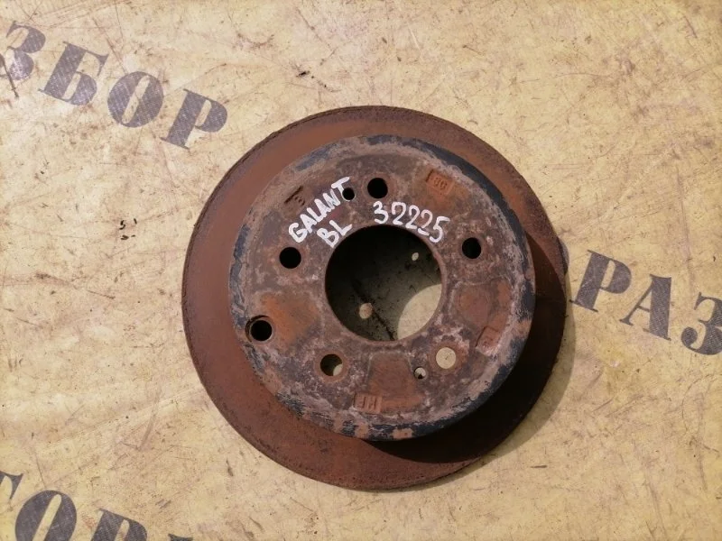 Диск тормозной задний Mitsubishi Galant 9 (Dj Dm) 2003-2012 2008 4615A110 2.4 4G69 158 Л/С