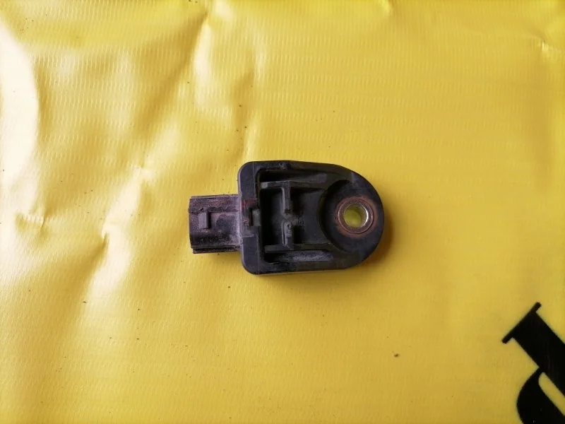 Датчик AIR BAG (удара) Toyota Rav4 40 2013-2019 2016 8917312180 2.0 3ZR FE 146 Л/С