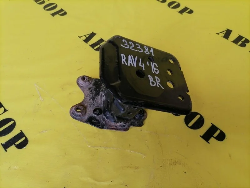 Кронштейн усилителя бампера Toyota Rav4 40 2013-2019 2016 5201542011 2.0 3ZR FE 146 Л/С