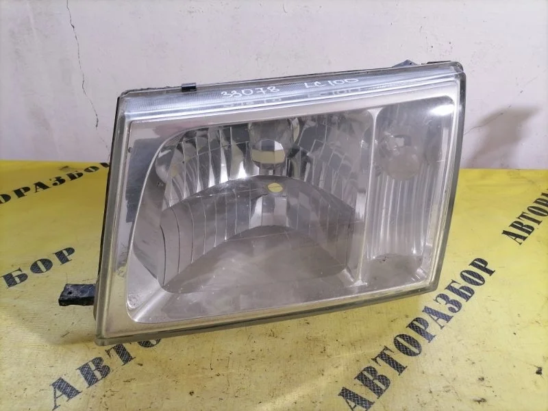 Фара левая Toyota Land Cruiser 100 1998-2007 8105960062