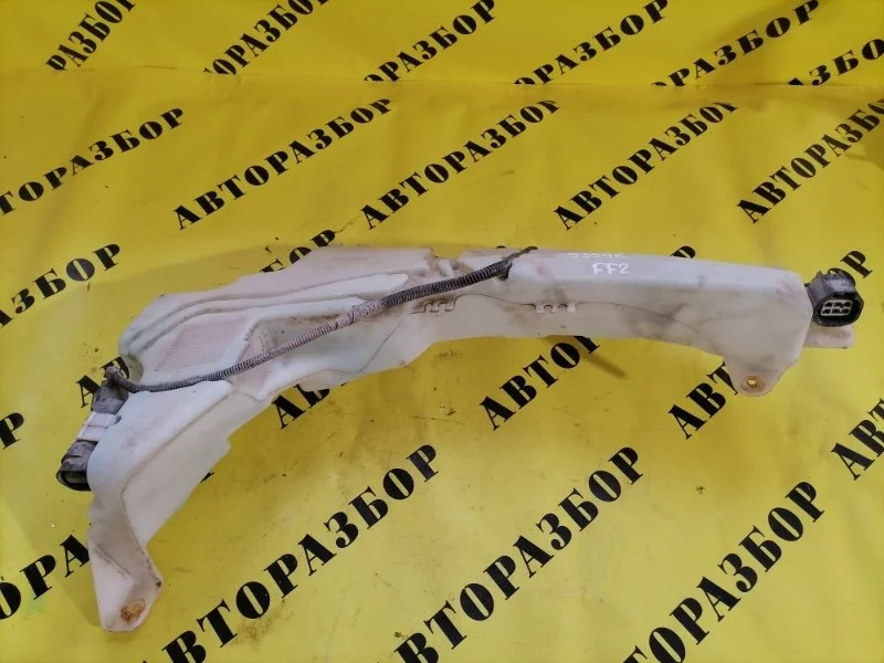 Бачок омывателя лобового стекла Ford Focus 2 2008-2011 2008 4M5113K163 СЕДАН 1.8 QQDB 125 Л/С