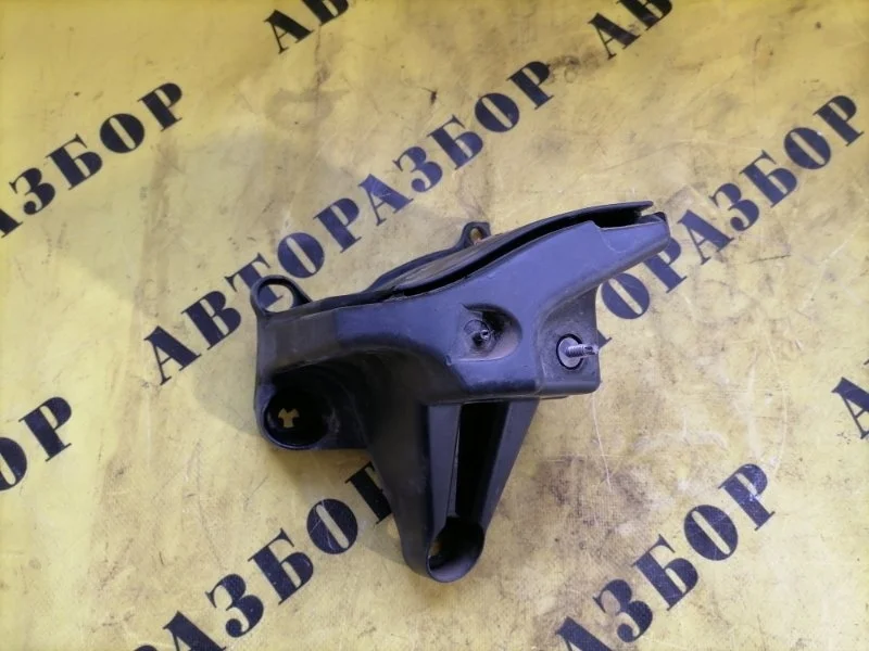 Кронштейн заднего бампера левый Peugeot 3008 2010-2016 2011 9683342880 1.6 150 Л/С EP6CDT