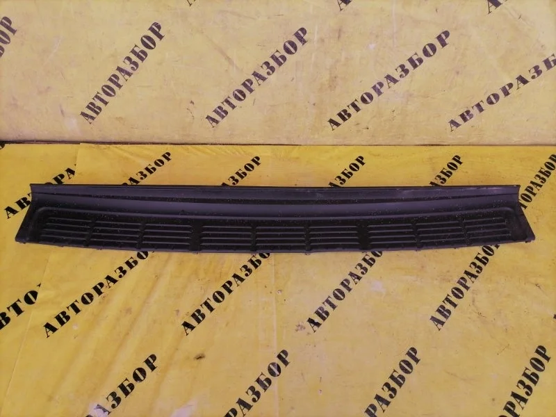 Накладка заднего бампера Toyota Land Cruiser 200 2008-2021 5216260040