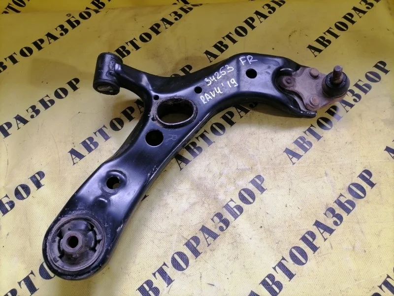Рычаг передний правый нижний Toyota Rav4 40 2013-2019 2019 4806842060 2.0 3ZR FE 146 Л/С