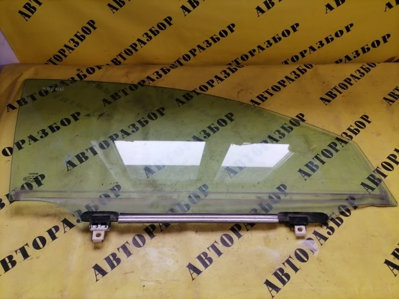 Стекло двери передней правой Toyota Avensis 250 2003-2009 6810105030