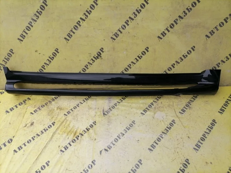 Накладка на порог (наружняя) правая Lexus Lx570 2007-2021 5177360160