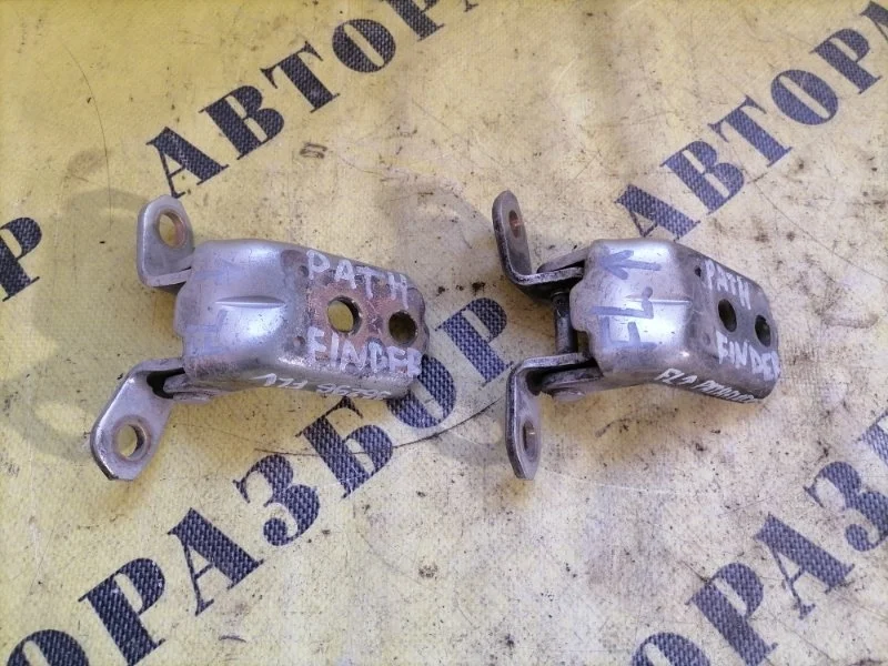 Петля двери Nissan Pathfinder (R51M) 2004-2013 2006 804015AA0B 2.5 YD25DDTI