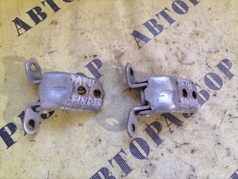 Петля двери Nissan Pathfinder (R51M) 2004-2013 2006 80400ZP80A 2.5 YD25DDTI