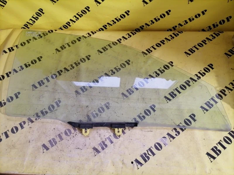 Стекло двери передней правой Mitsubishi Lancer 9 2003-2006 5706A018