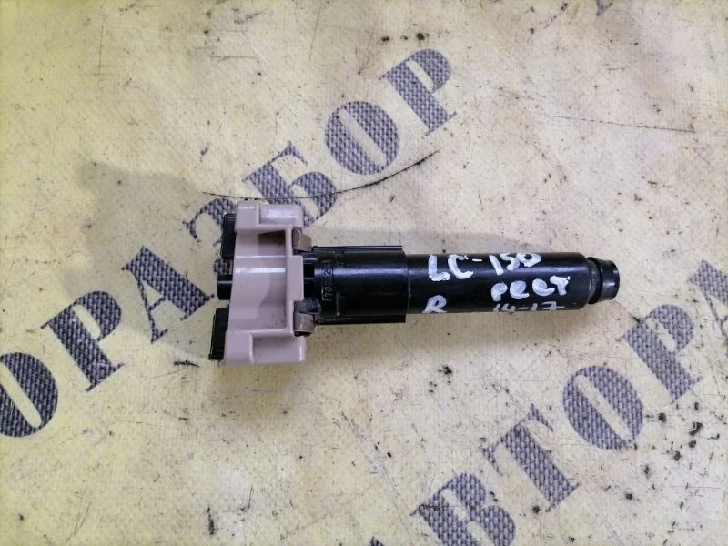 Форсунка омывателя фар Toyota Land Cruiser Prado 150 2009-2022 8520760100