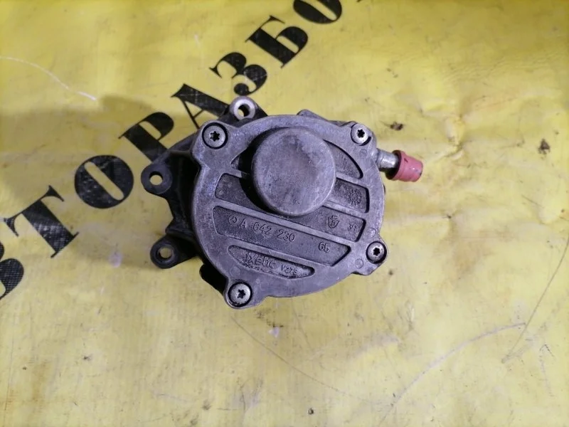 Насос вакуумный Mercedes-Benz W166 M-Class 2011-2015 2014 A6422300765 3.0 249 Л/С OM642.826 ДИЗЕЛЬ
