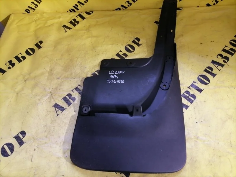 Брызговик задний правый Toyota Land Cruiser 200 2008-2021 7662560240