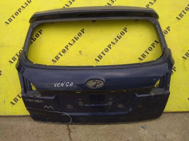 Крышка (дверь) багажника Kia Venga 2010-2018 737001P000