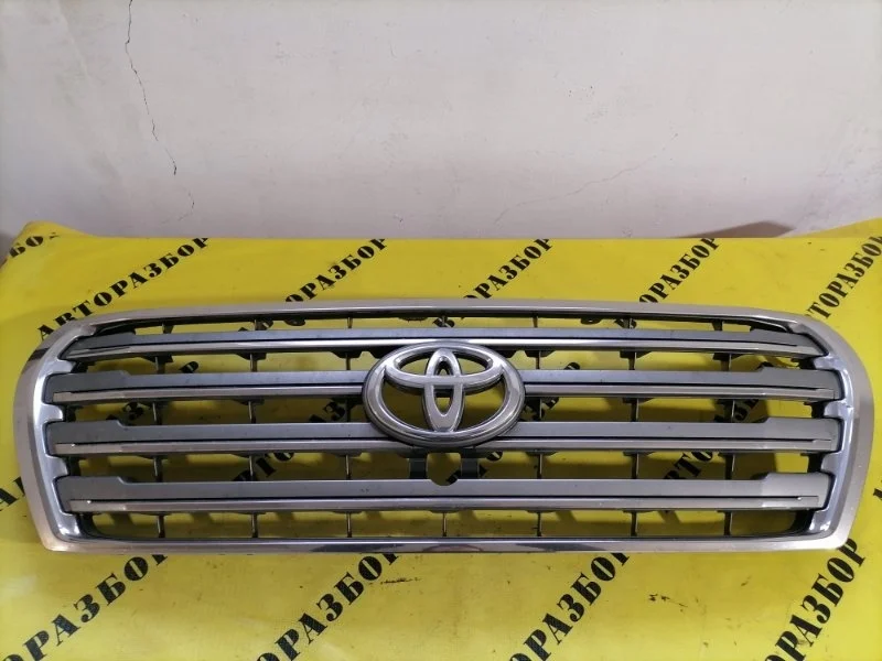 Решетка радиатора Toyota Land Cruiser 200 2008-2021 5311460110